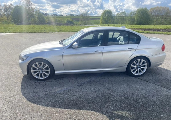 BMW Seria 3 cena 27999 przebieg: 262000, rok produkcji 2009 z Kraków małe 106